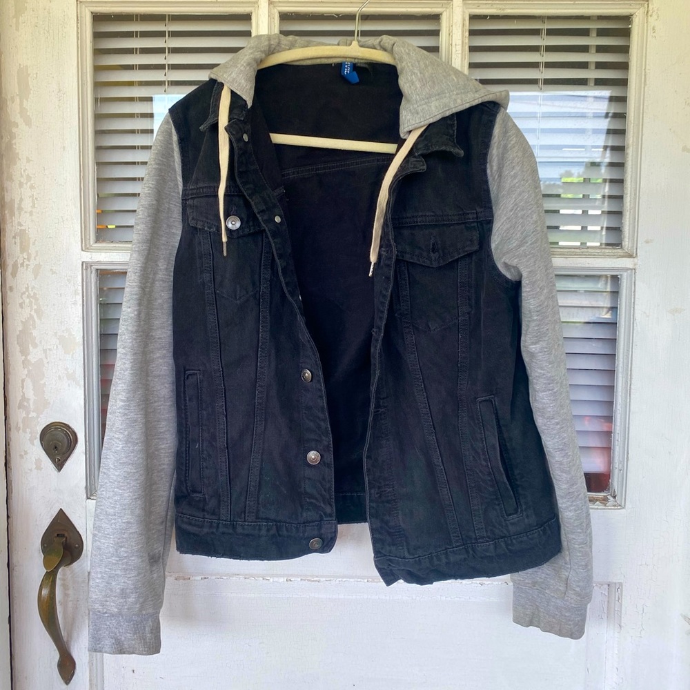 Black Jean jacket sweater with hood